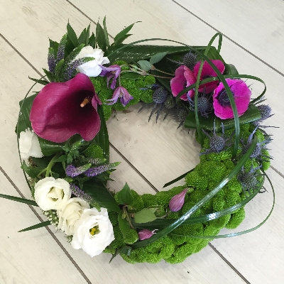 Contemporary Looped Wreath