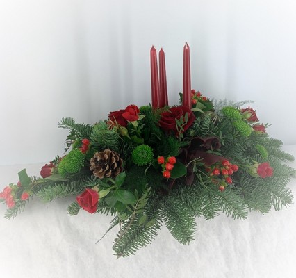 Merry & Bright Table Centre