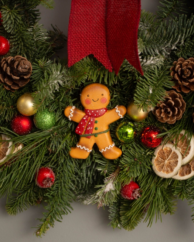 Gingerbread Zing Wreath