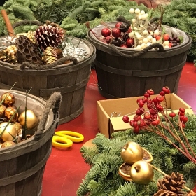 Christmas Wreath Workshop at Cafe Gloria
