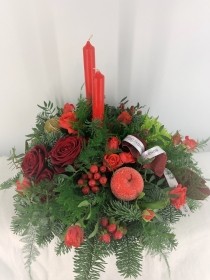 Merry & Bright Table Centre