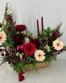 Cranberry Christmas Console